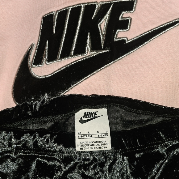 Nike Kids Pink Top and Black Leggings Set - Picture 5 of 7